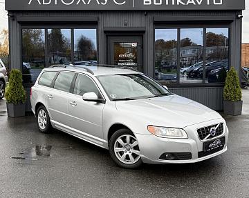 Volvo V70 III