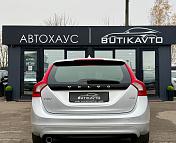 Volvo V60 I · Рестайлинг , 2013 г., механика, дизель - фото 6