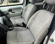 Renault Kangoo I · Рестайлинг , 2005 г., механика, дизель - фото 12