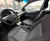 Opel Astra H · Рестайлинг , 2007 г., механика, бензин - фото 8
