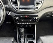 Hyundai Tucson III · Рестайлинг , 2018 г., автомат, дизель - фото 16